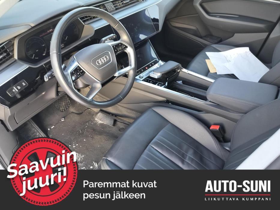 AUDI e-tron 2021