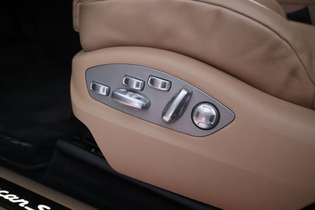 PORSCHE Macan 2019