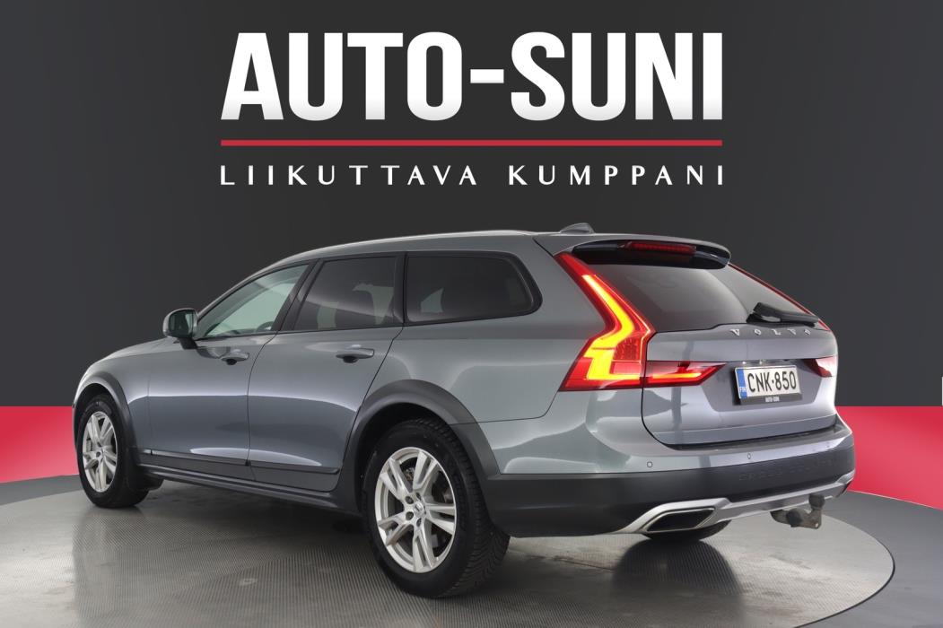 VOLVO V90 Cross Country 2019