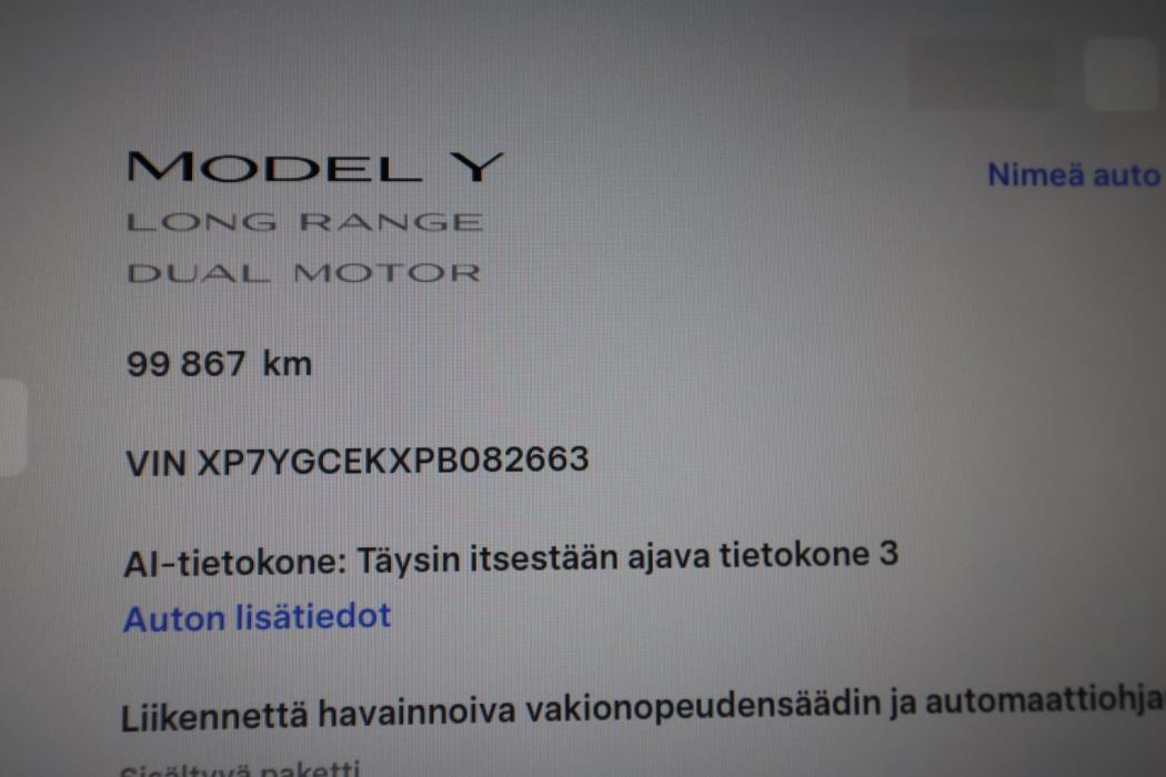 TESLA Model Y 2023