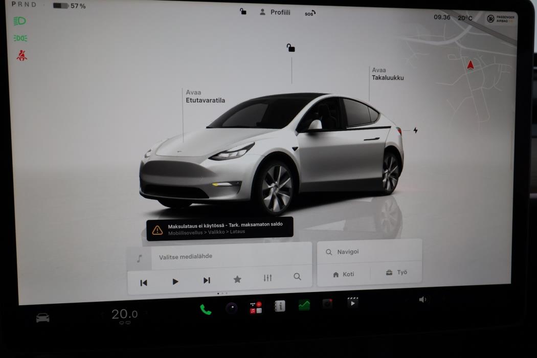 TESLA Model Y 2023