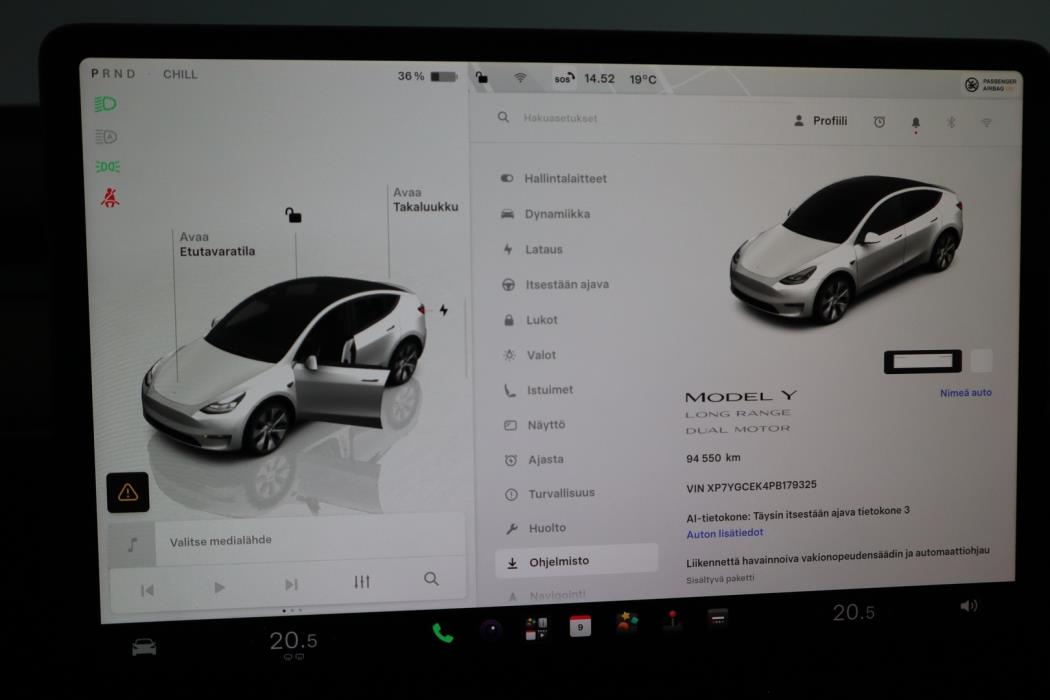 TESLA Model Y 2023
