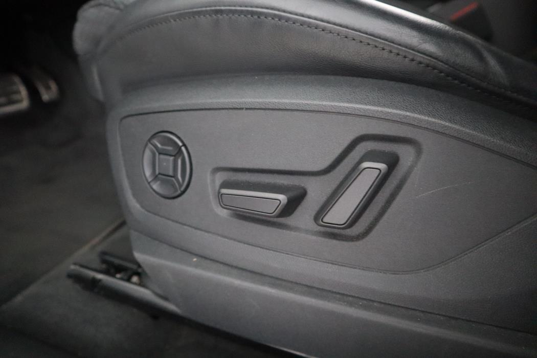 AUDI Q8 e-tron 2024