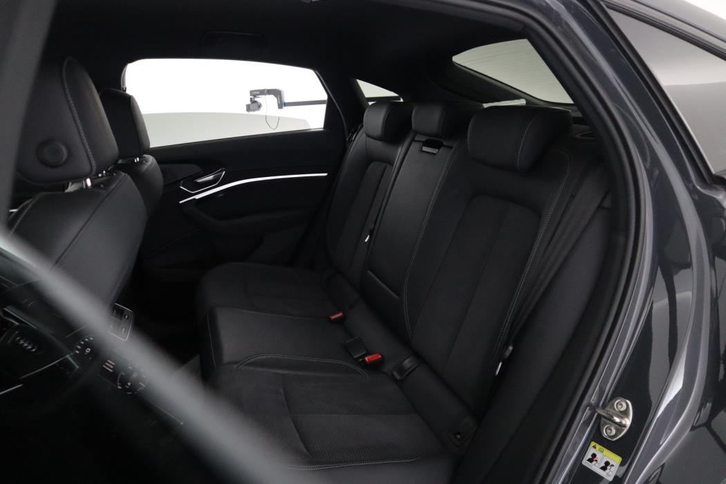 AUDI Q8 e-tron 2024