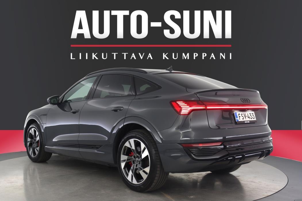 AUDI Q8 e-tron 2024