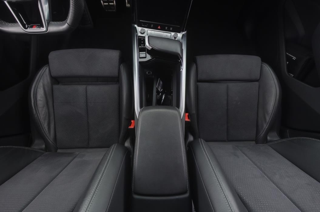 AUDI Q8 e-tron 2024