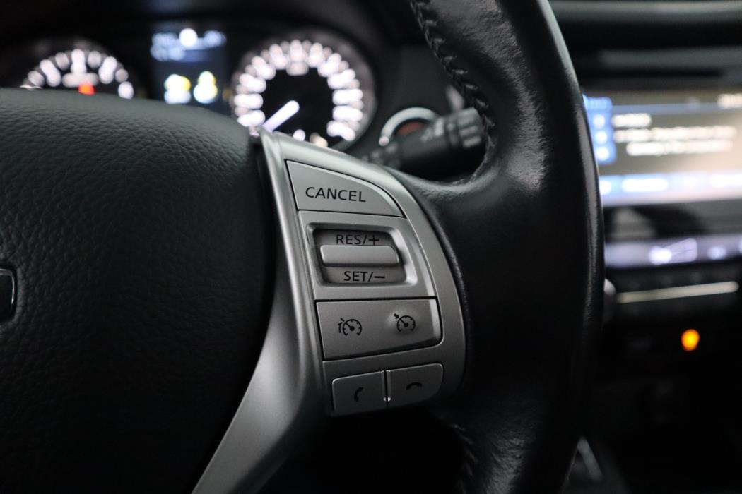 NISSAN Qashqai 2017