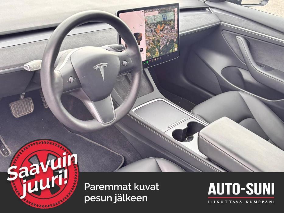 TESLA Model 3 2021