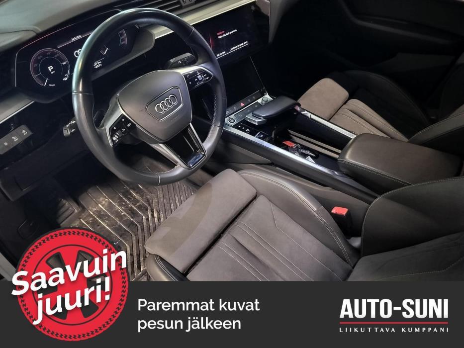 AUDI Q8 e-tron 2024