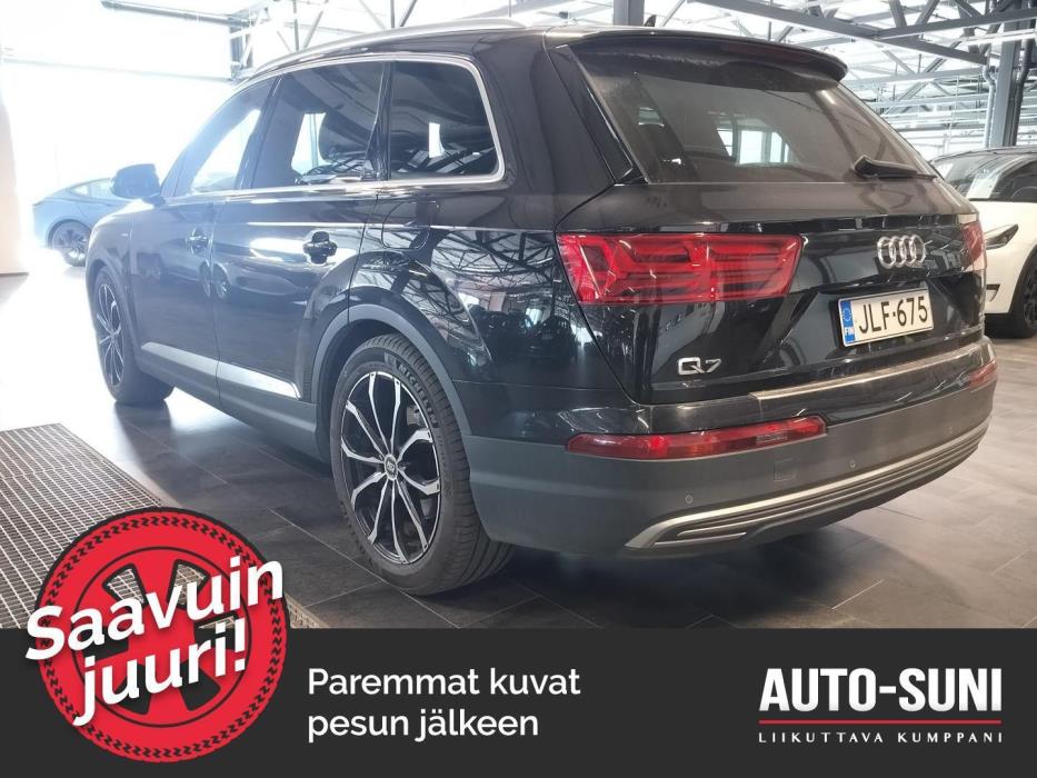 AUDI Q7 2017