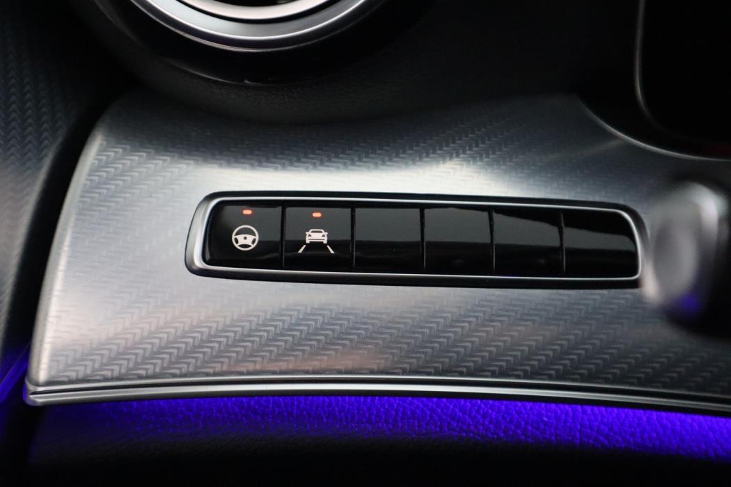 MERCEDES-BENZ E 2020