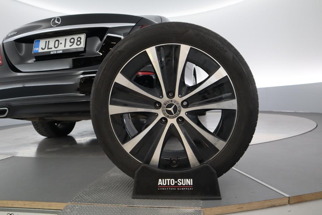 MERCEDES-BENZ E 2020