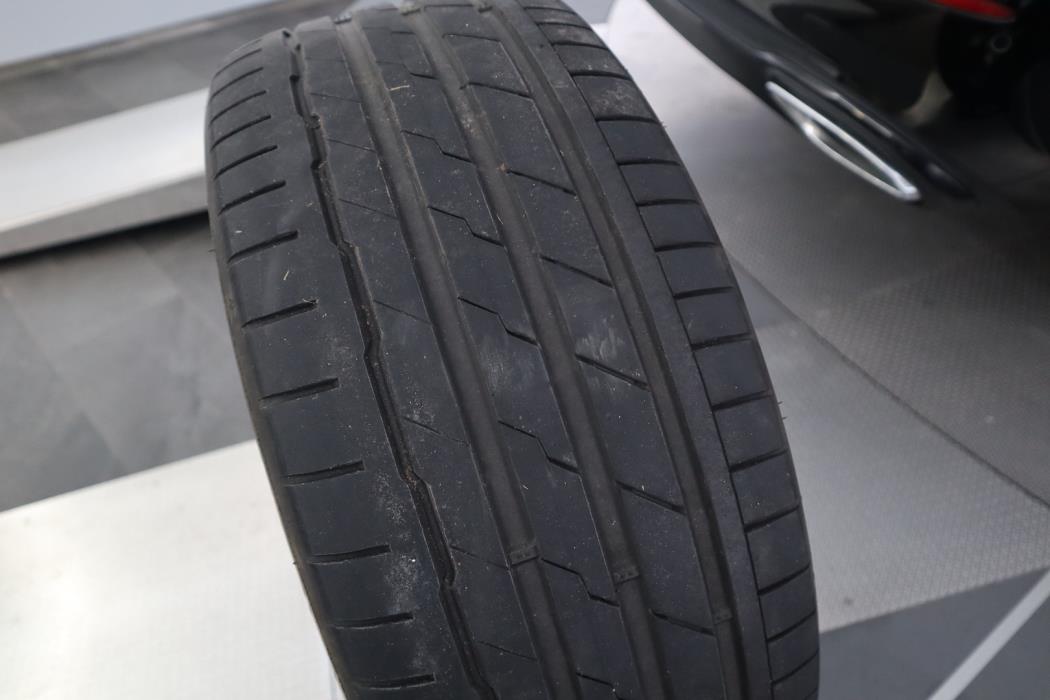 MERCEDES-BENZ E 2020