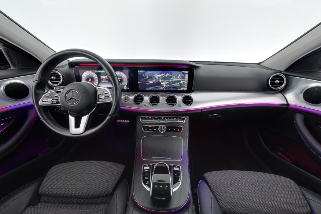 MERCEDES-BENZ E 2020