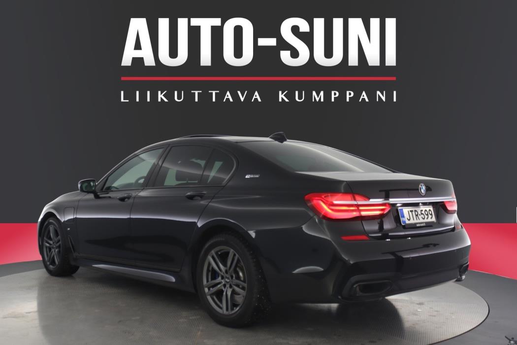 BMW 740 2017