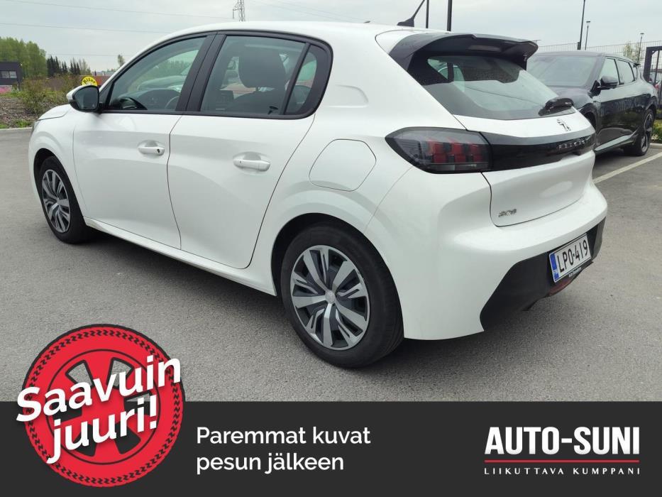 PEUGEOT 208 2021