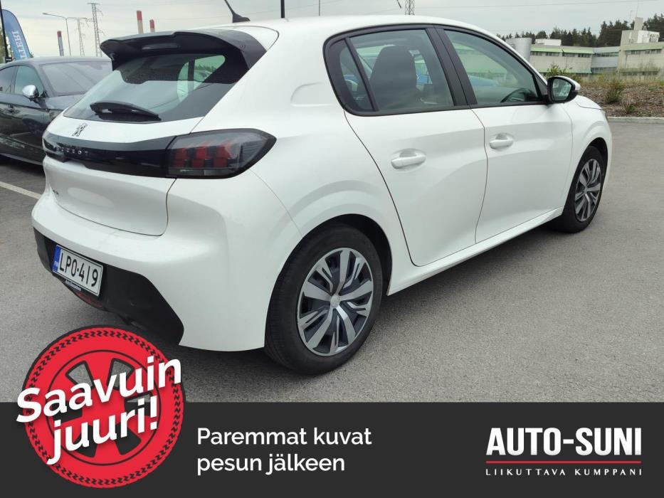 PEUGEOT 208 2021