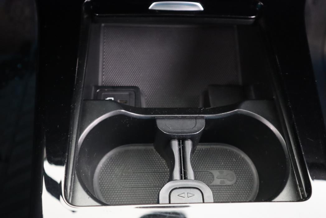 MERCEDES-BENZ A 2020