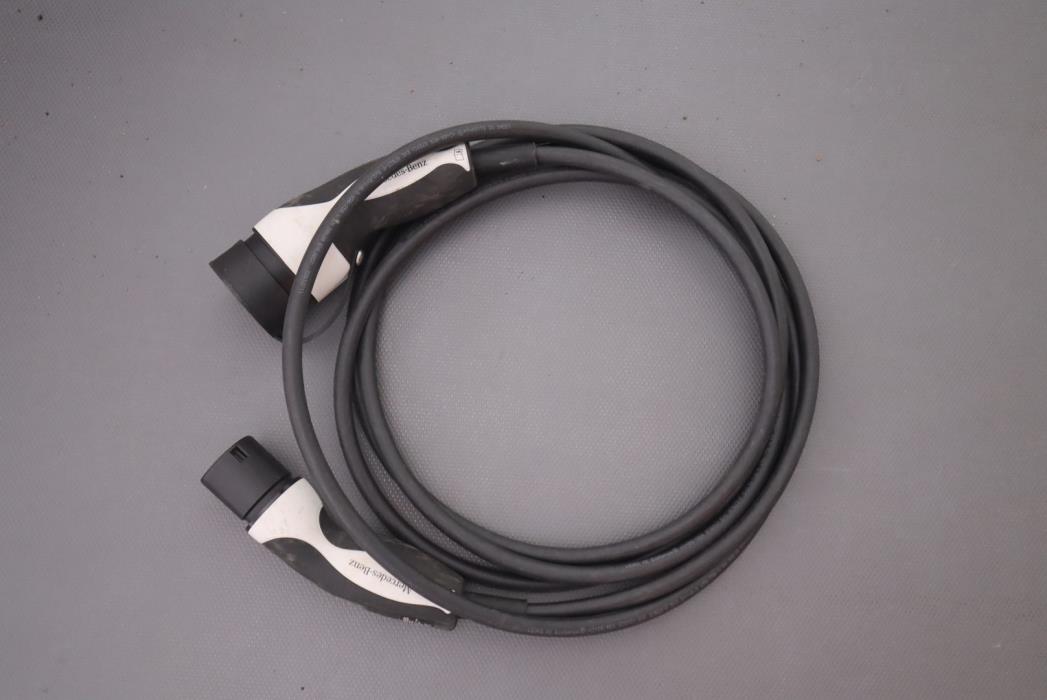 MERCEDES-BENZ A 2020