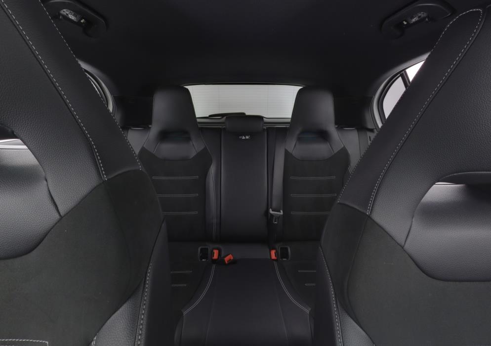 MERCEDES-BENZ A 2020