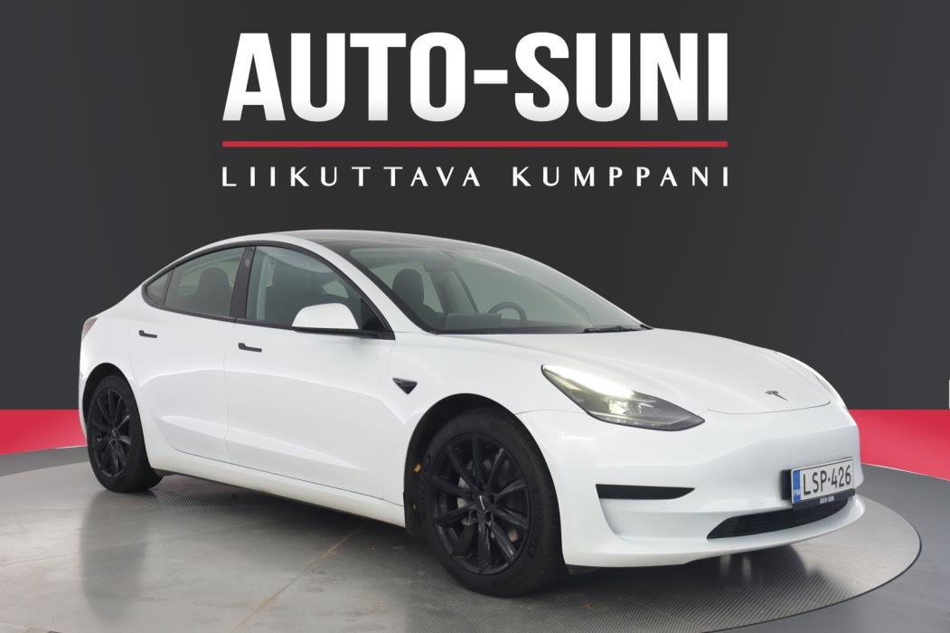 TESLA Model 3 2022