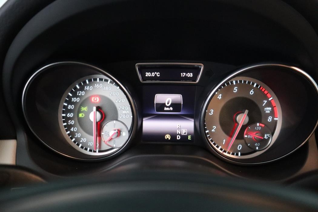 MERCEDES-BENZ CLA 2015