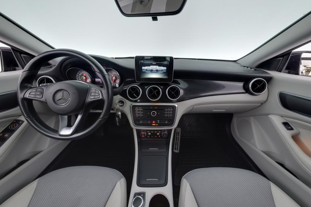 MERCEDES-BENZ CLA 2015