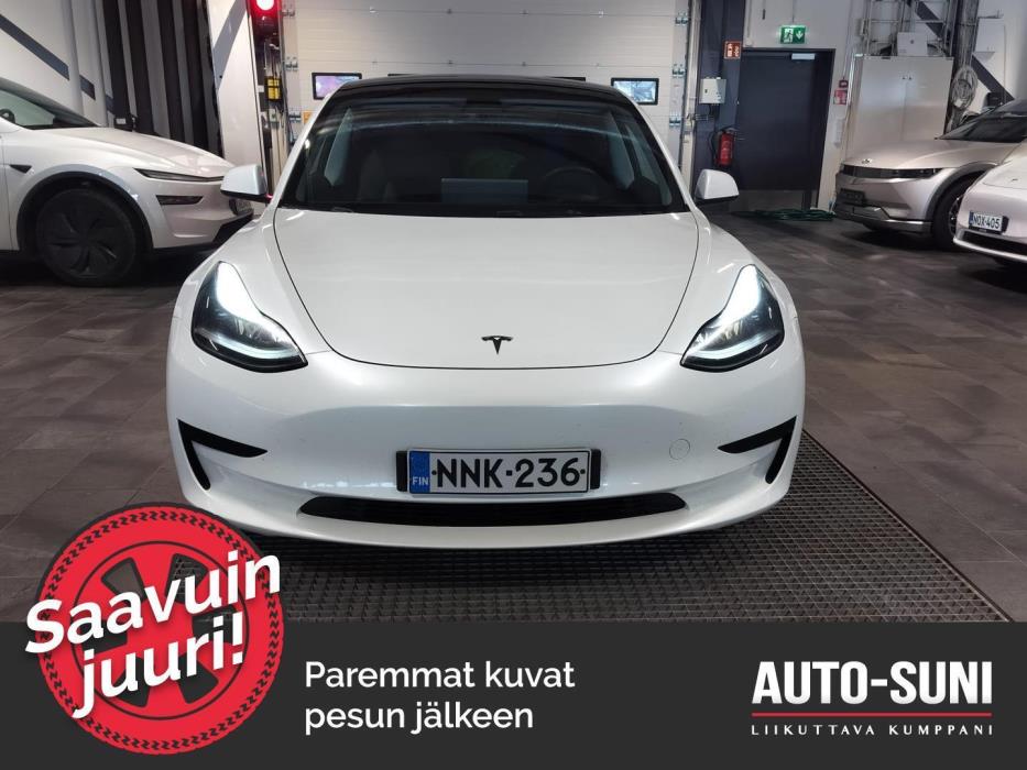 TESLA Model 3 2023