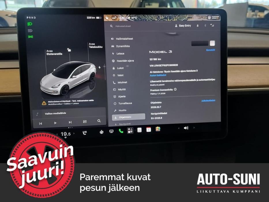 TESLA Model 3 2023