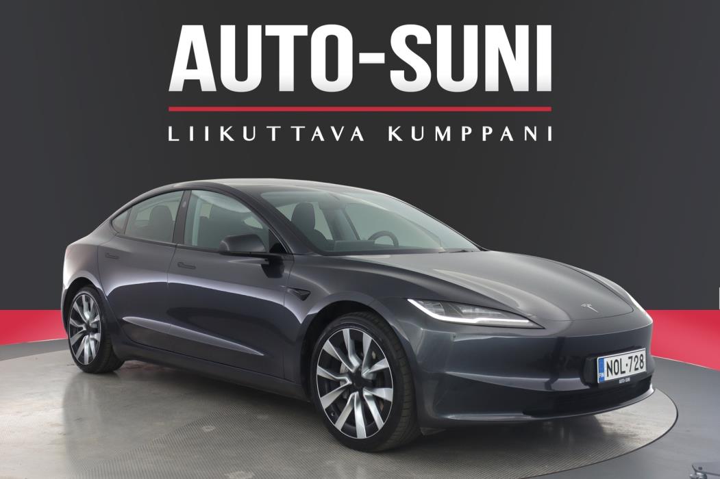 TESLA Model 3 2024