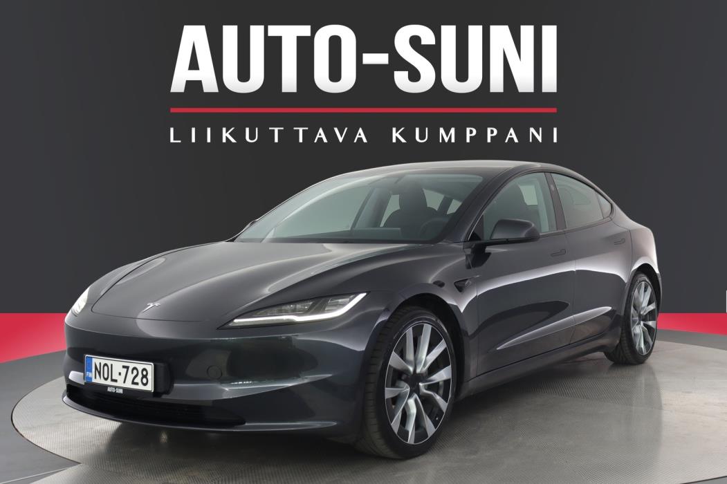 TESLA Model 3 2024