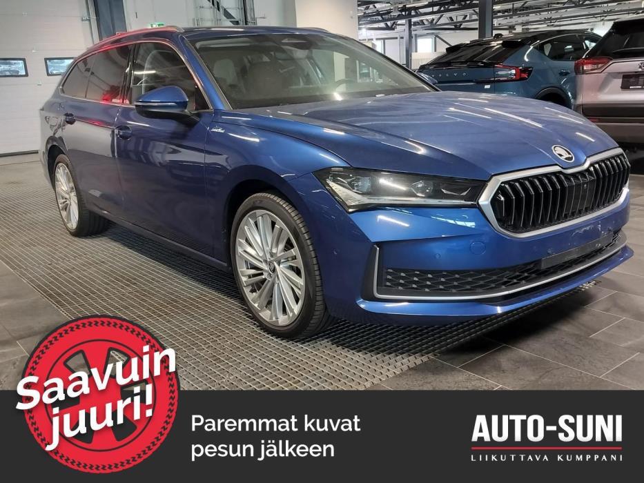 SKODA Superb 2025