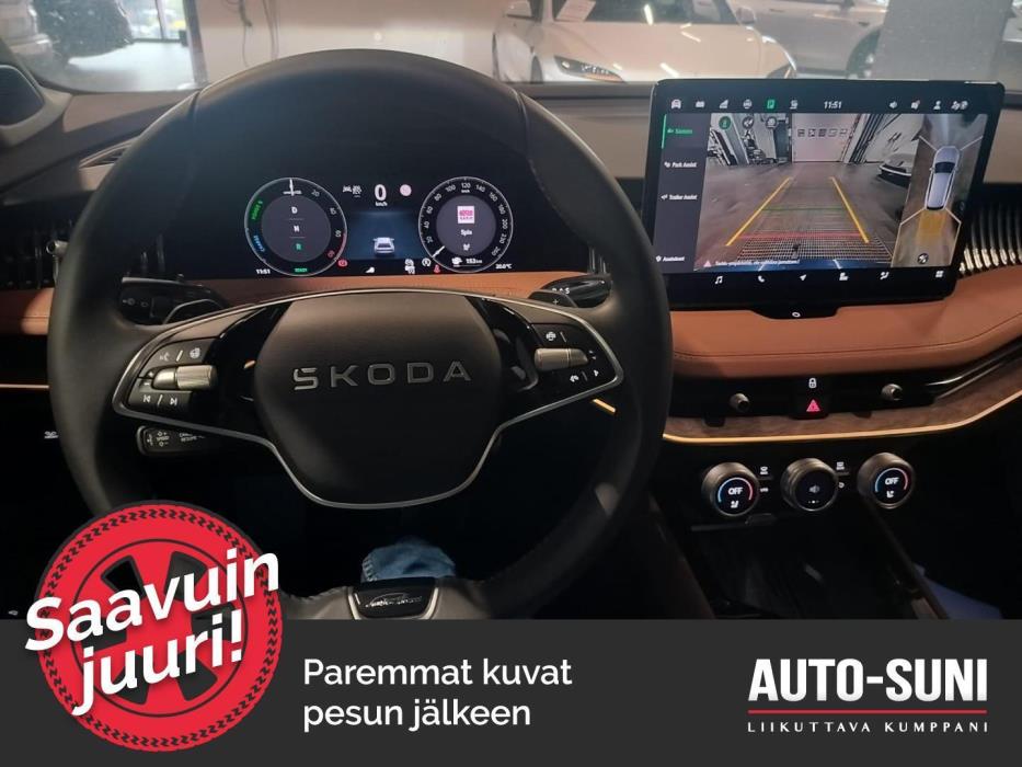 SKODA Superb 2025