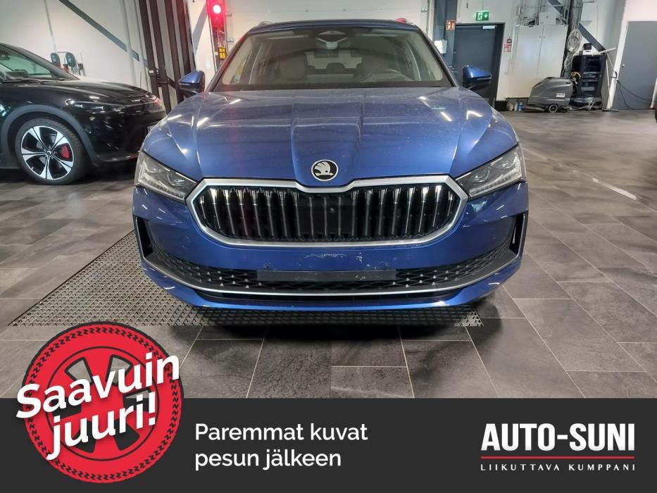 SKODA Superb 2025