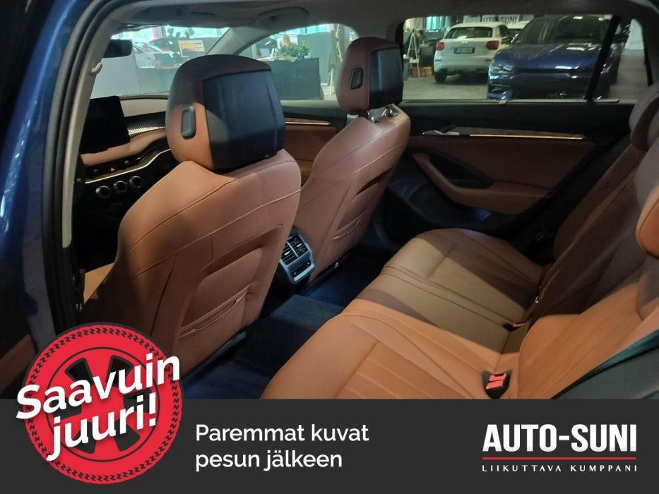 SKODA Superb 2025