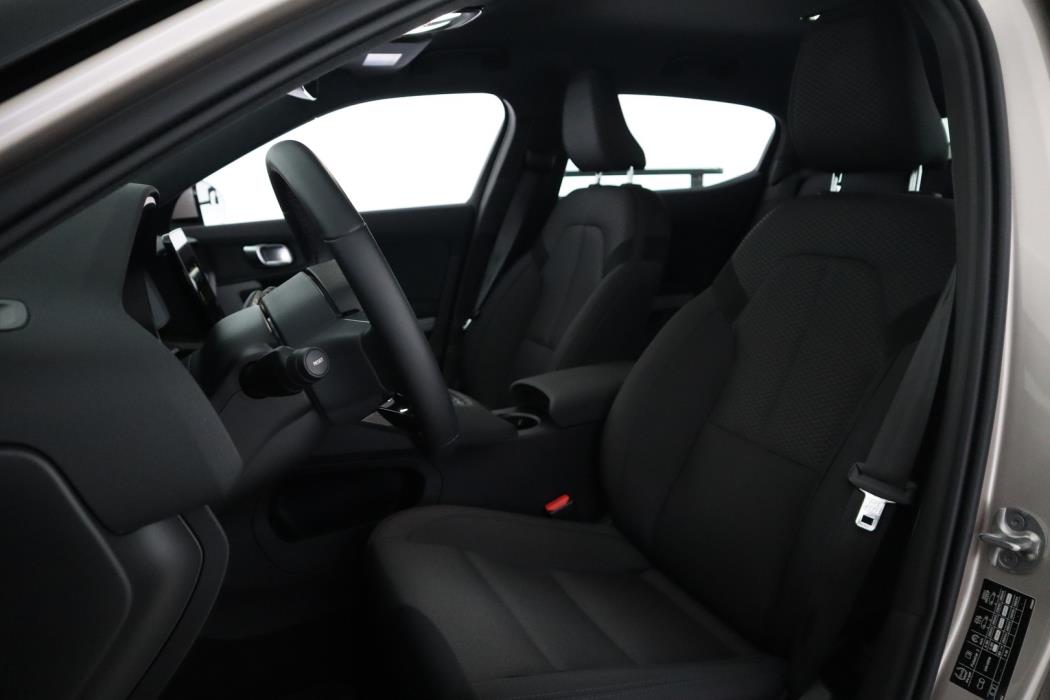 POLESTAR 2 2023