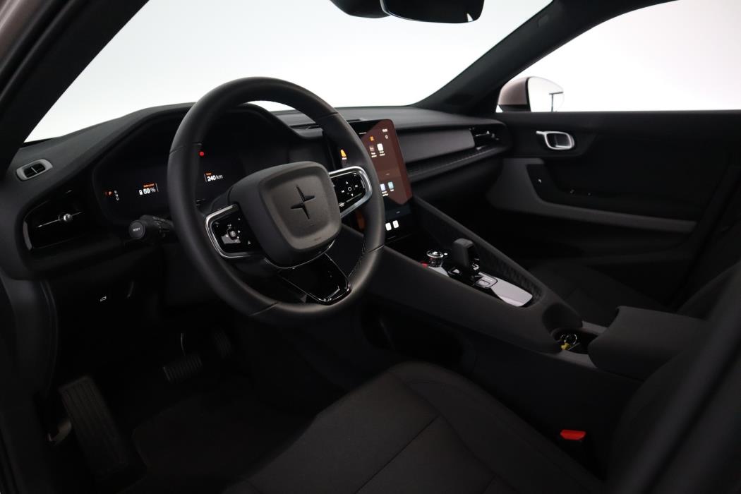 POLESTAR 2 2023