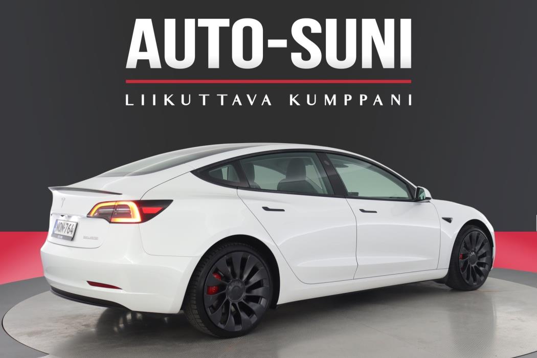 TESLA Model 3 2023
