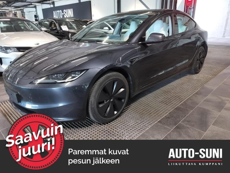 TESLA Model 3 2024