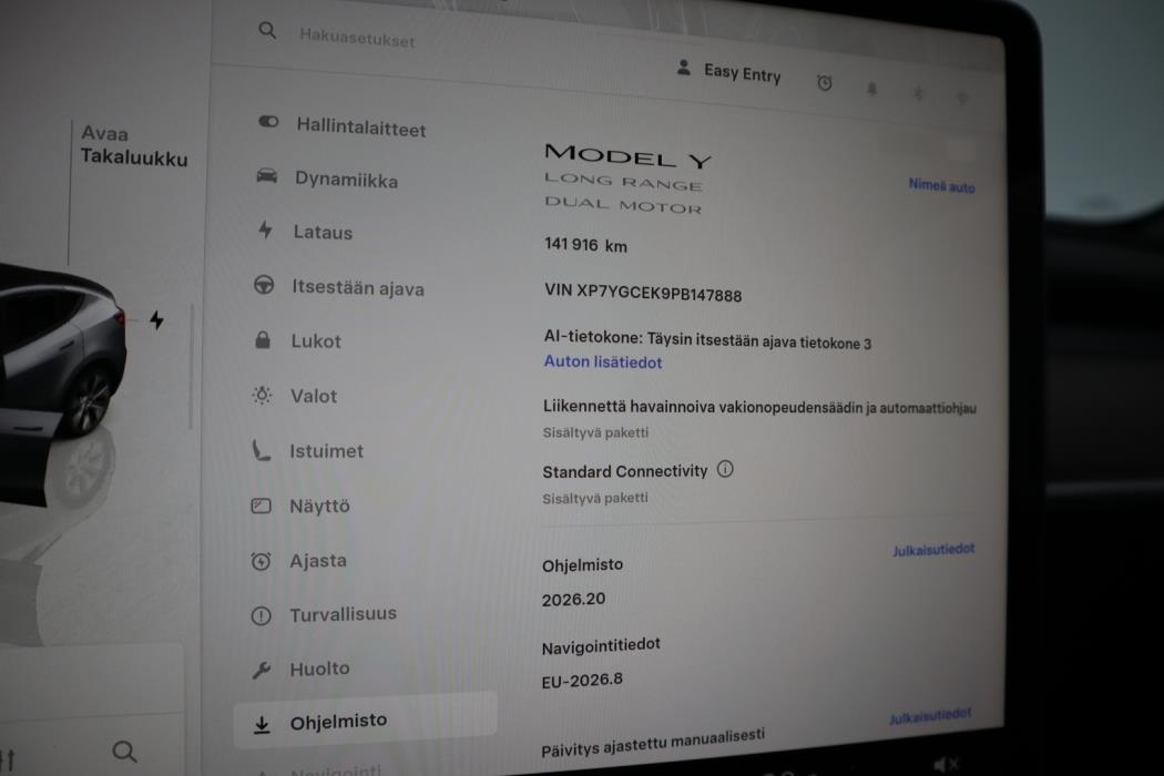 TESLA Model Y 2023