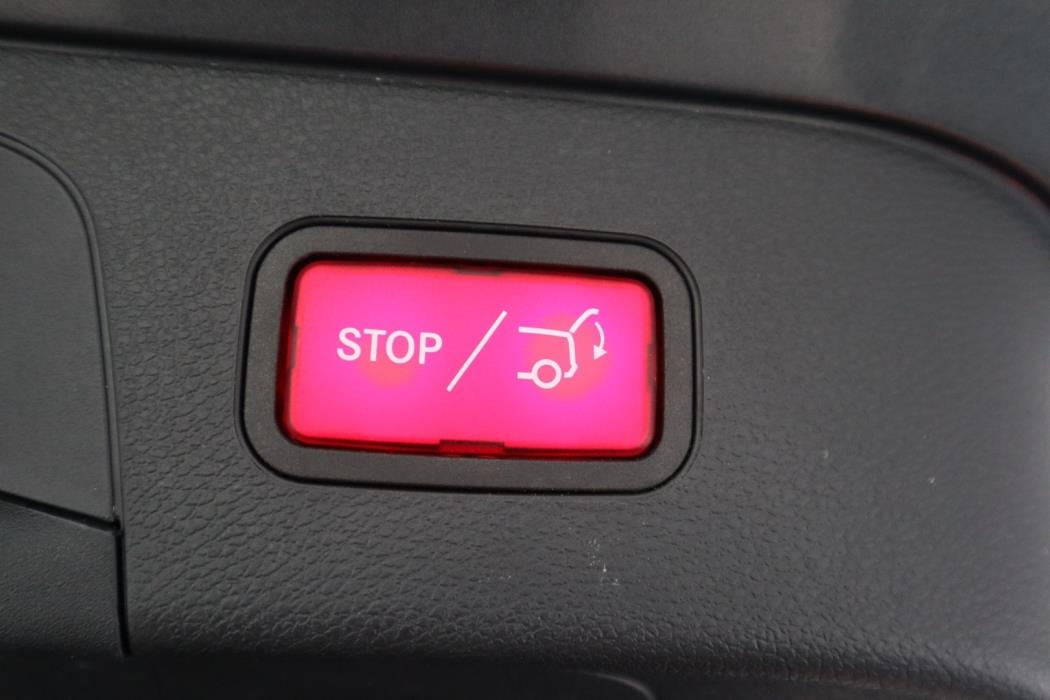 MERCEDES-BENZ EQC 2023