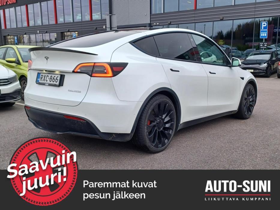 TESLA Model Y 2022
