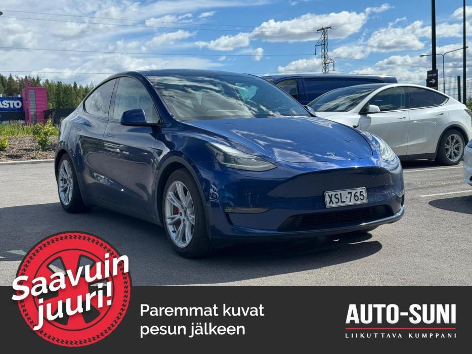 TESLA Model Y 2024