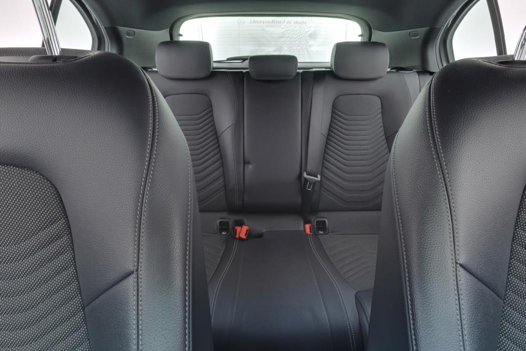 MERCEDES-BENZ A 2019