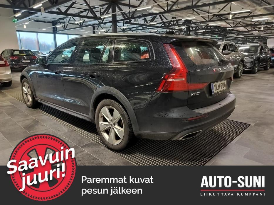 VOLVO V60 Cross Country 2021