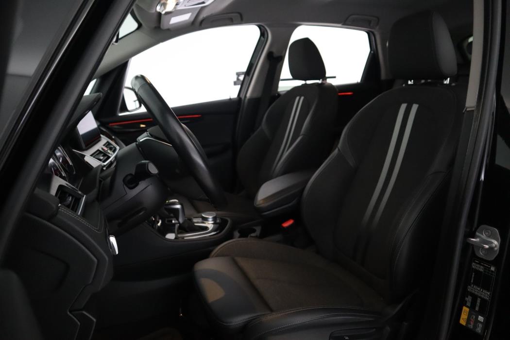 BMW 225 2019