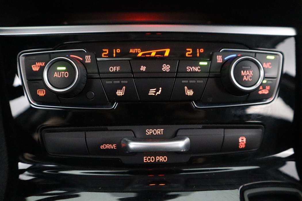 BMW 225 2019
