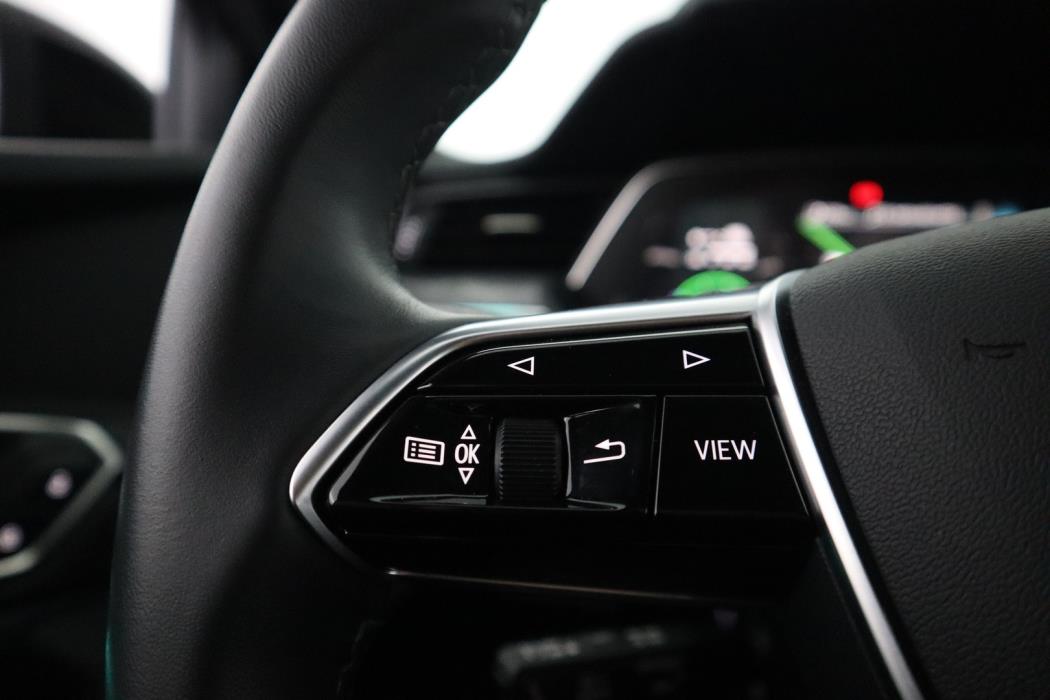AUDI Q8 e-tron 2024