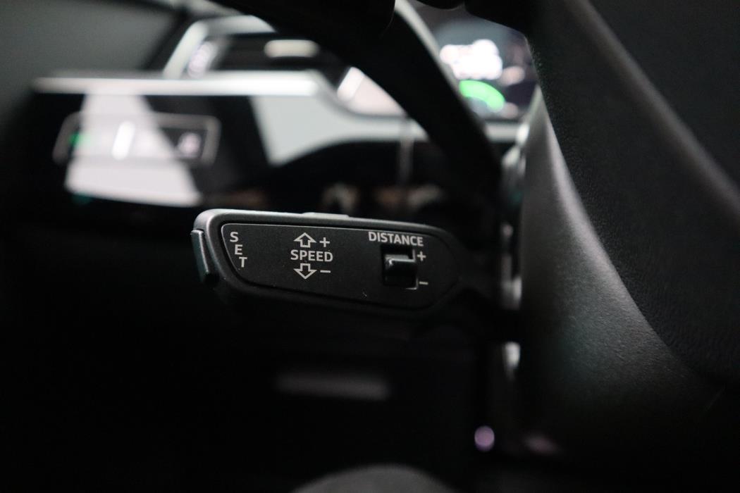 AUDI Q8 e-tron 2024