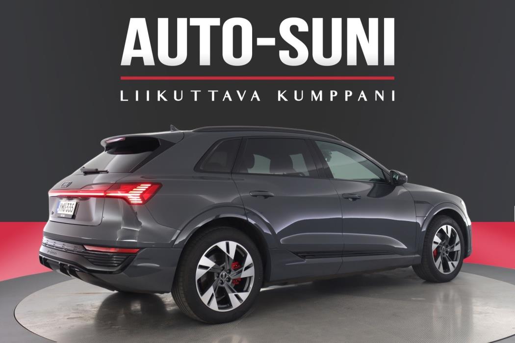 AUDI Q8 e-tron 2024